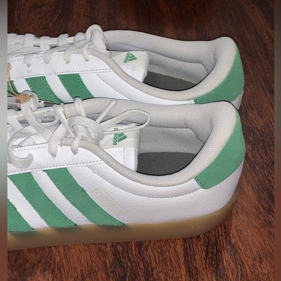 Adidas - Picture 5 of 13